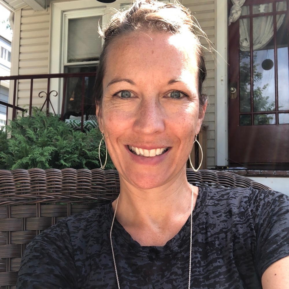 Meet your Posher, Nicole